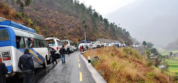 अरनिको राजमार्ग दुईतर्फी संचालन